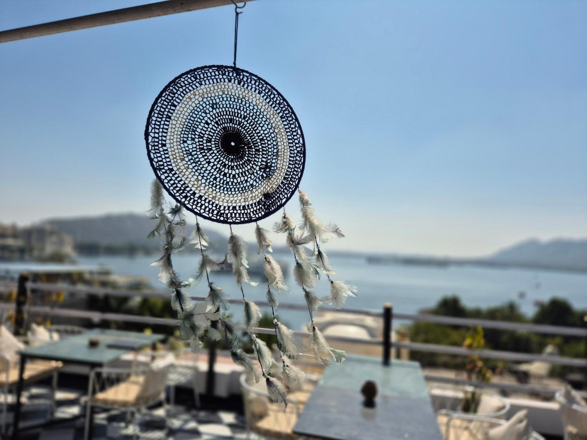 Hotel Lake Star Udaipur Exteriör bild